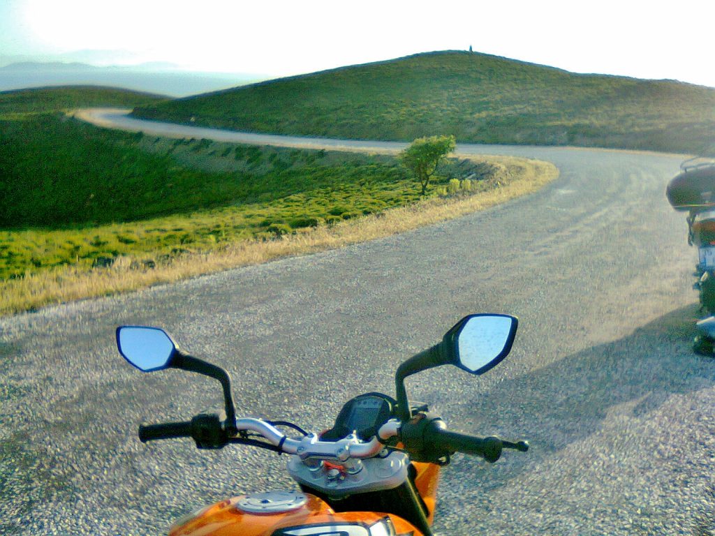motosiklet ve rüzgar, ileri bakış planlama ile rüzgarı tahmin edebilirsiniz. 