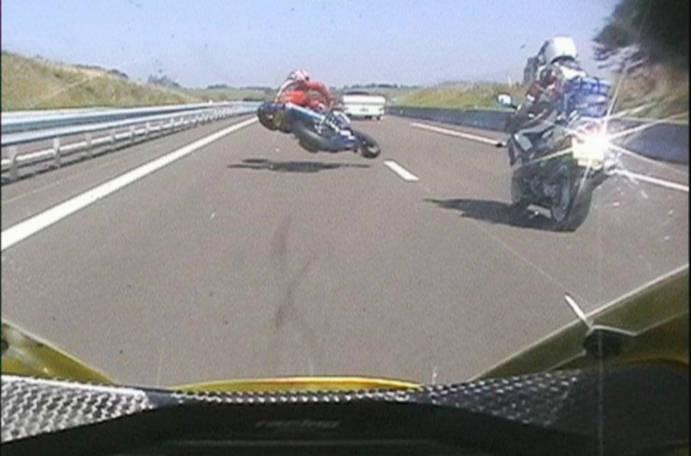 motosiklet Kafa Salınması depo tokatlaması tank slap